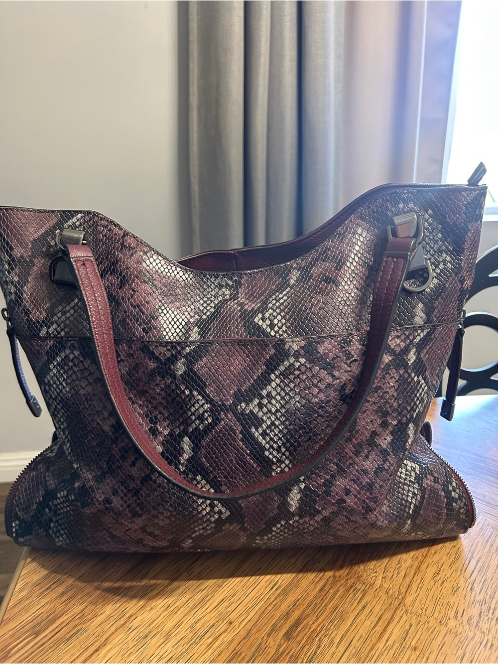 VINCE CAMUTO purple Snake-Print shoulder Tote Bag